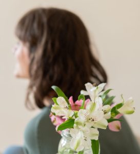 ragazza con fiore psicosintesi